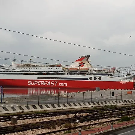 Alojamento de Acomodação e Pequeno-almoço Superfast 3*