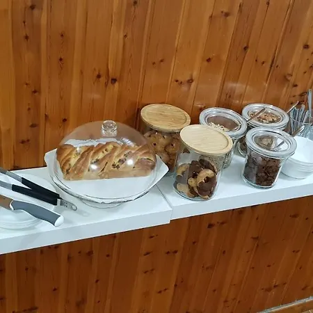 فندق مبيت وإفطار Superfast أنكونا