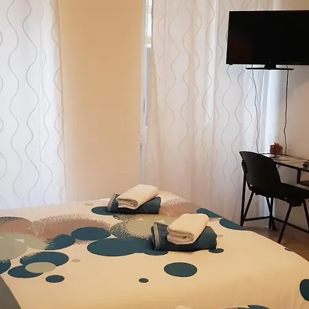 Superfast Bed & Breakfast